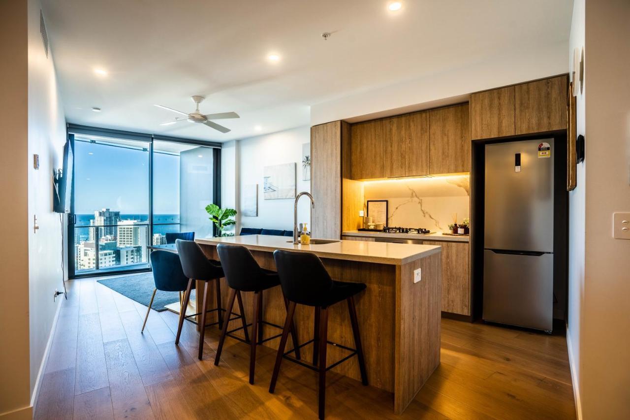 Overview 2 Bedroom Luxurious Casino Gc28 Gold Coast